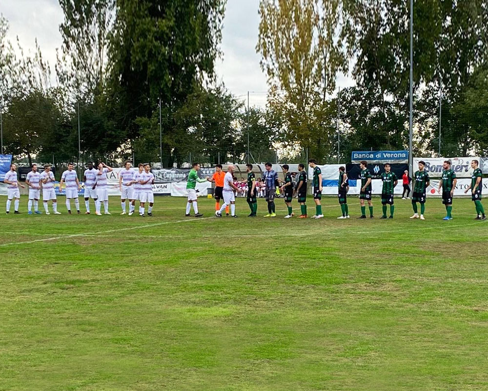 Un momento del derby tra Nuova Cometa Santa Lucia e Raldon, calcio Seconda Categoria