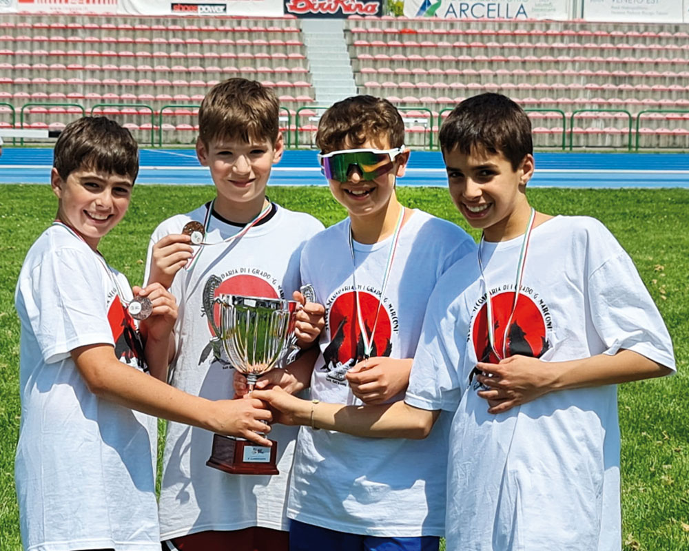 La squadra del Basket della scuola secondaria Marconi di San Giovanni Lupatoto