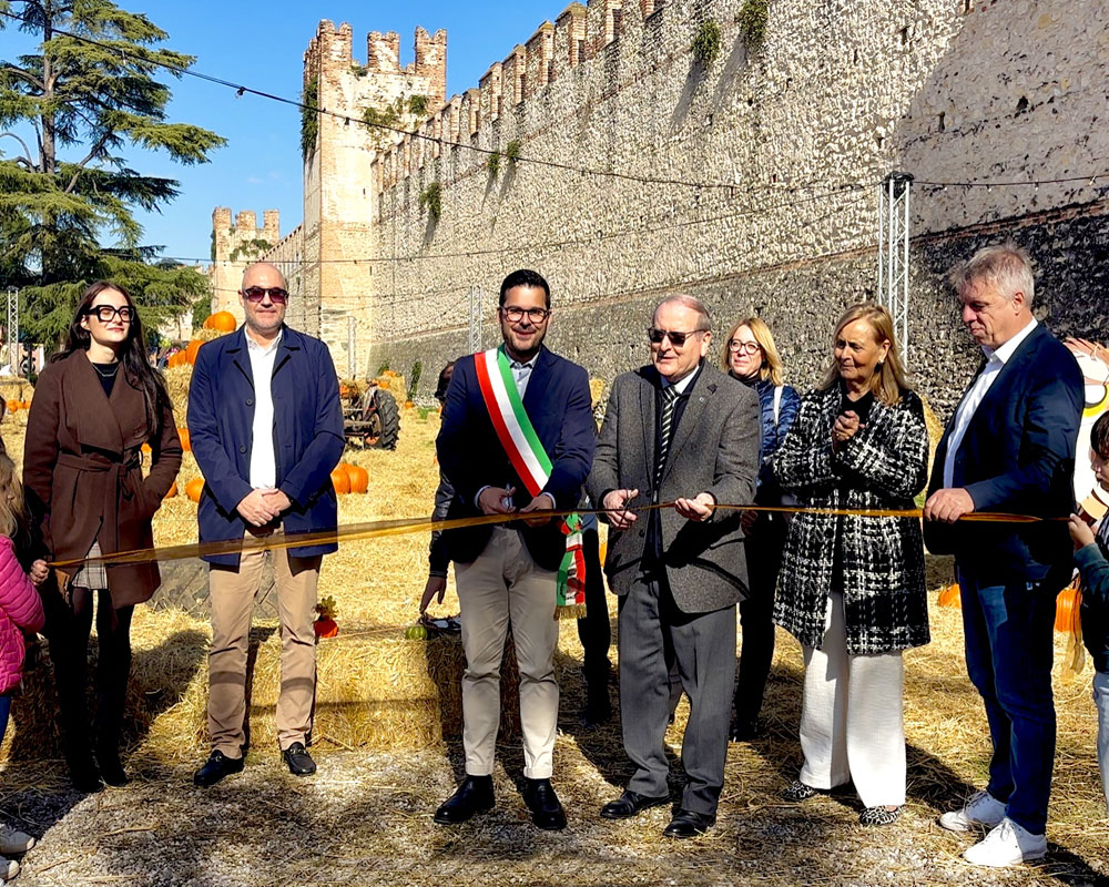 Matteo Pressi presenta la festa delle zucche a Soave