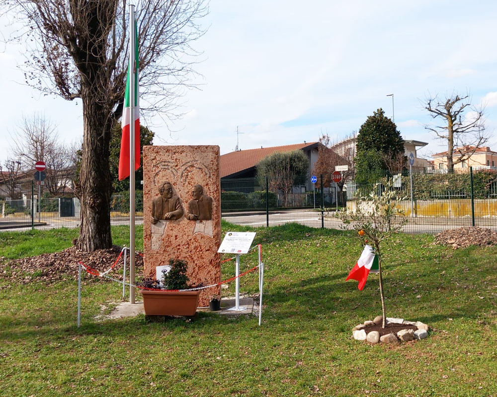 San Giovanni Lupatoto, il monumento in memoria dei giudici Falcone e Borsellino