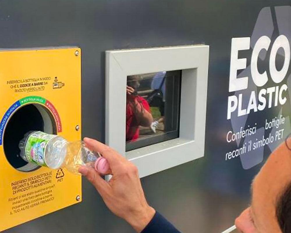 Palu-mangiaplastica Palù, installato il compattatore Mangiaplastica