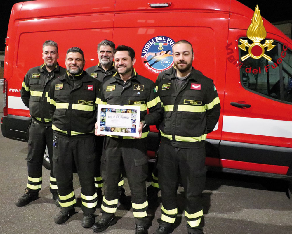 Vigili-del-Fuoco-eroi-per-gli-animali Vigili del Fuoco, “Eroi per gli animali”, un premio dalla Peta